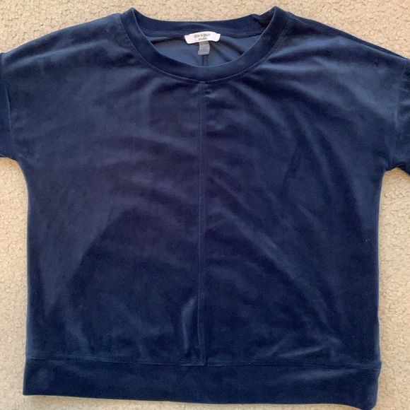 Cable & Gauge Tops - Cable & Gauge Studio Blue Velour Sweatshirt Women’s Size XS Polyester Spandex